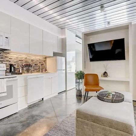 Kcm Mikros Smart Apartments 7 Кливленд Экстерьер фото