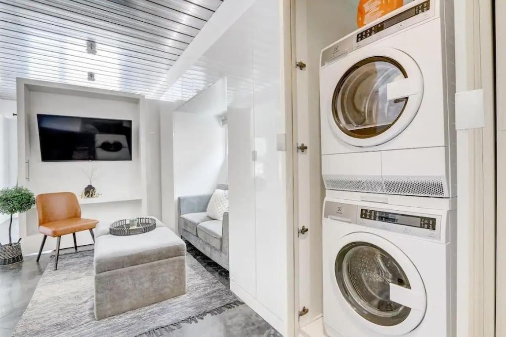Kcm Mikros Smart Apartments 7 Кливленд Экстерьер фото